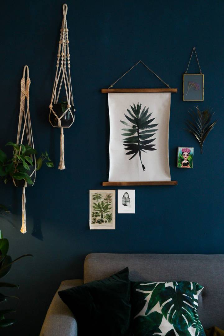 create a gallery wall