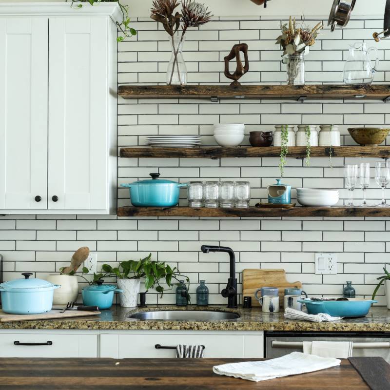 Different Types of Wood Shelving for Your Kitchen